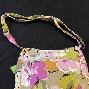 VERA BRADLEY CROSSBODY